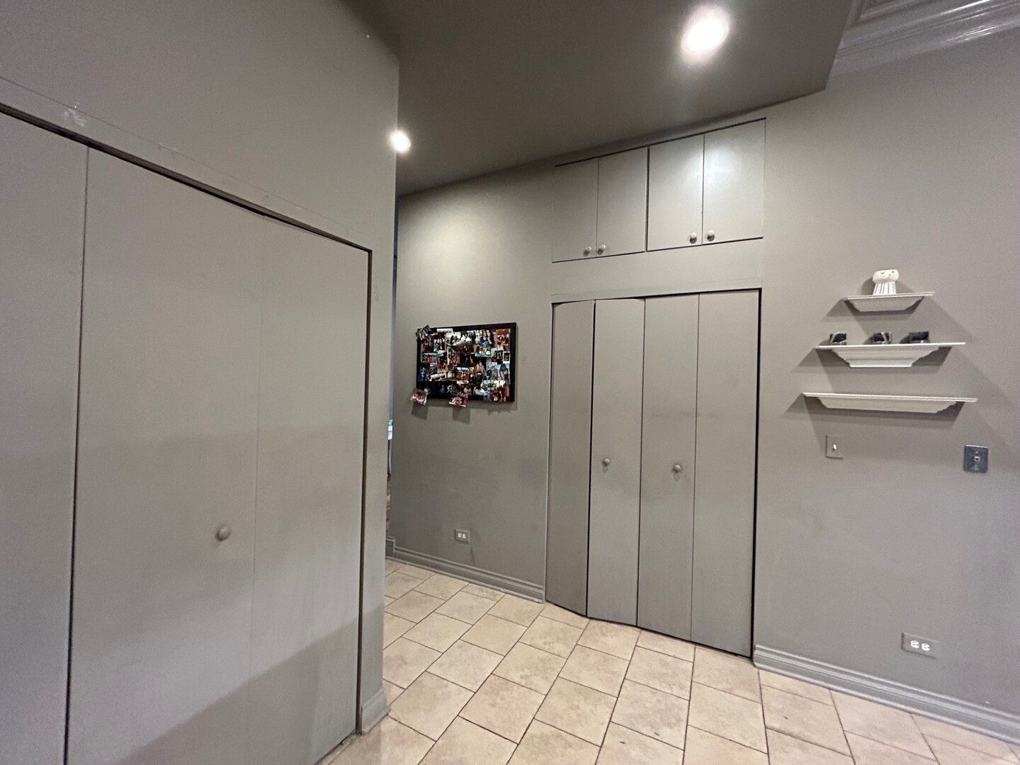 15 E Pearson Street 3 Property Photo 8
