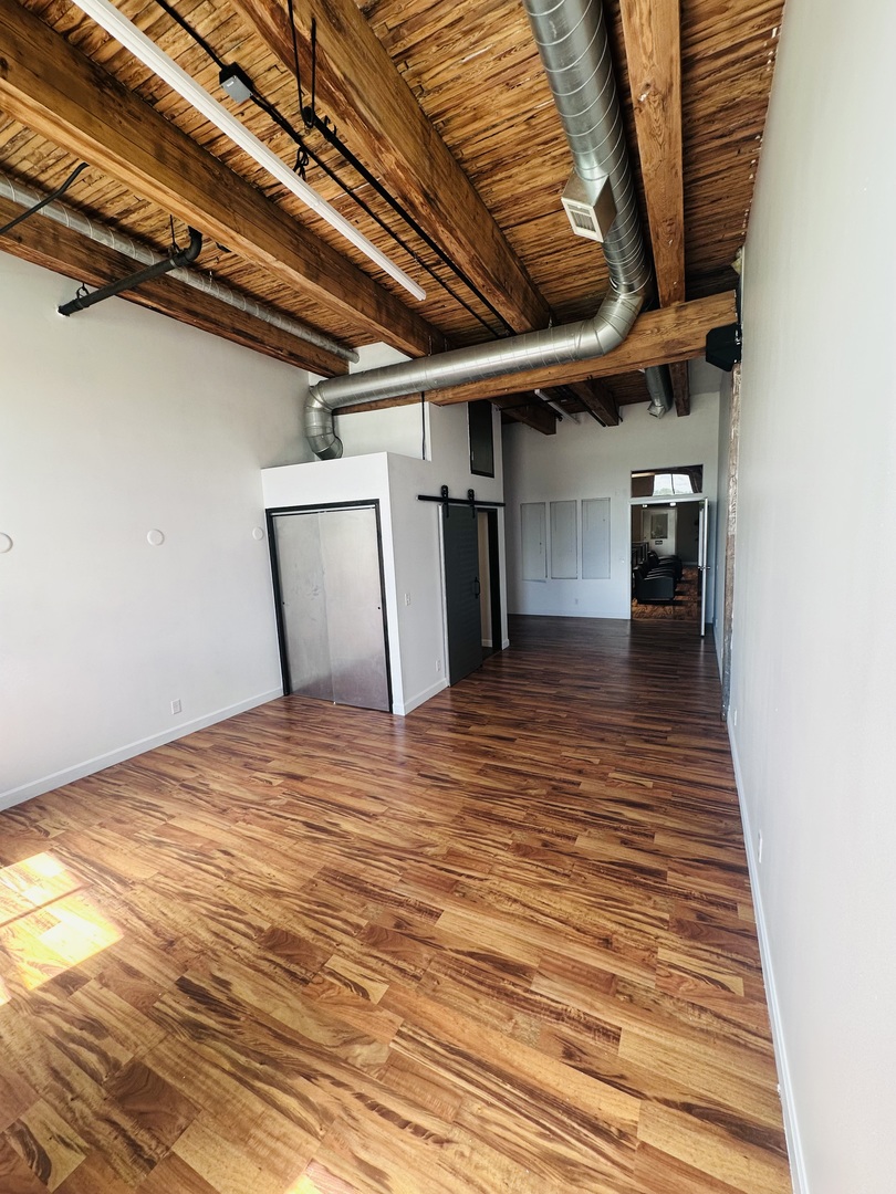 330 Front Street Property Photo 8