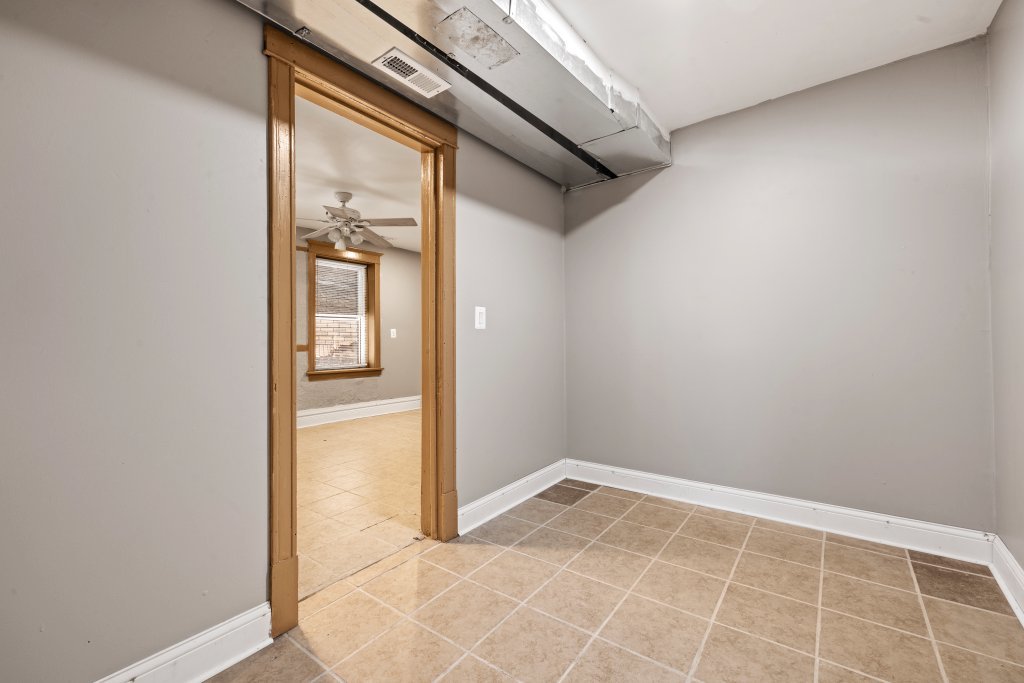 4320 S Marshfield Avenue Property Photo 6