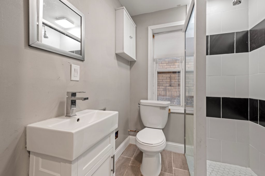4320 S Marshfield Avenue Property Photo 7