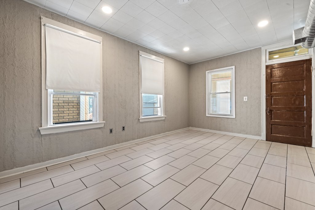 4320 S Marshfield Avenue Property Photo 11