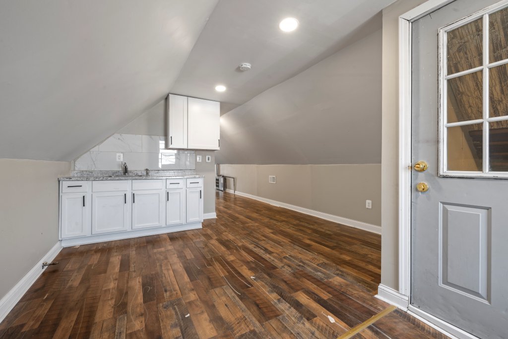 4320 S Marshfield Avenue Property Photo 24