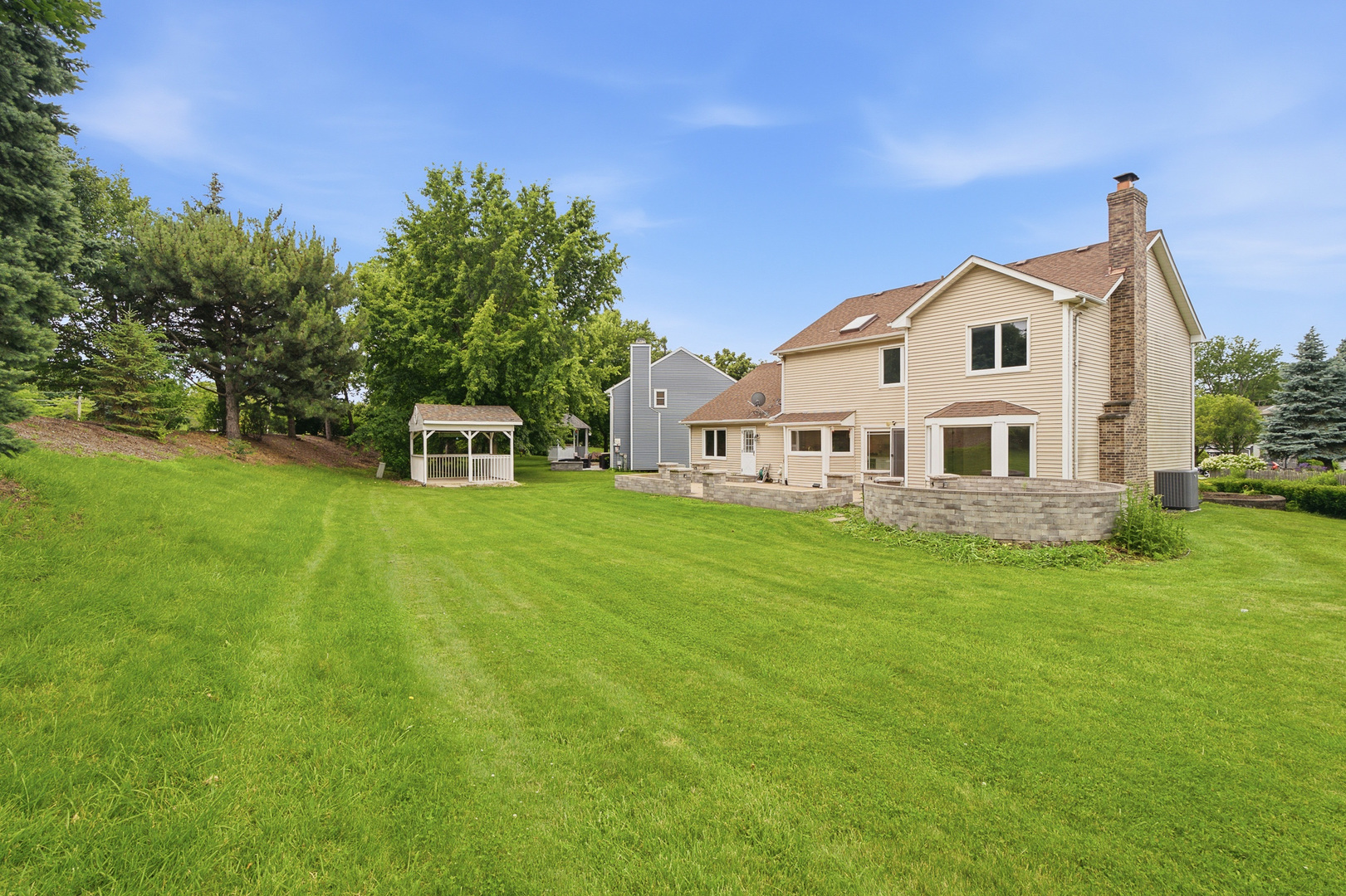 1120 Lakeside Court Property Photo 45
