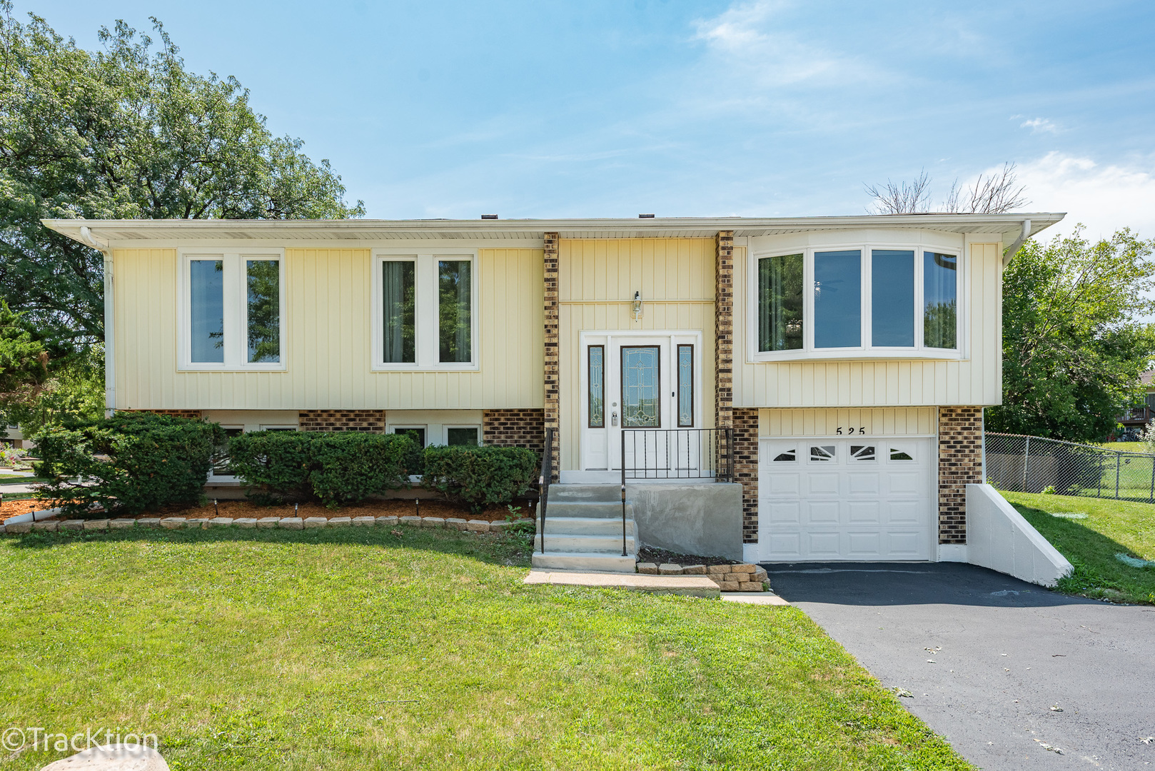 525 King Arthur Drive Property Photo 1