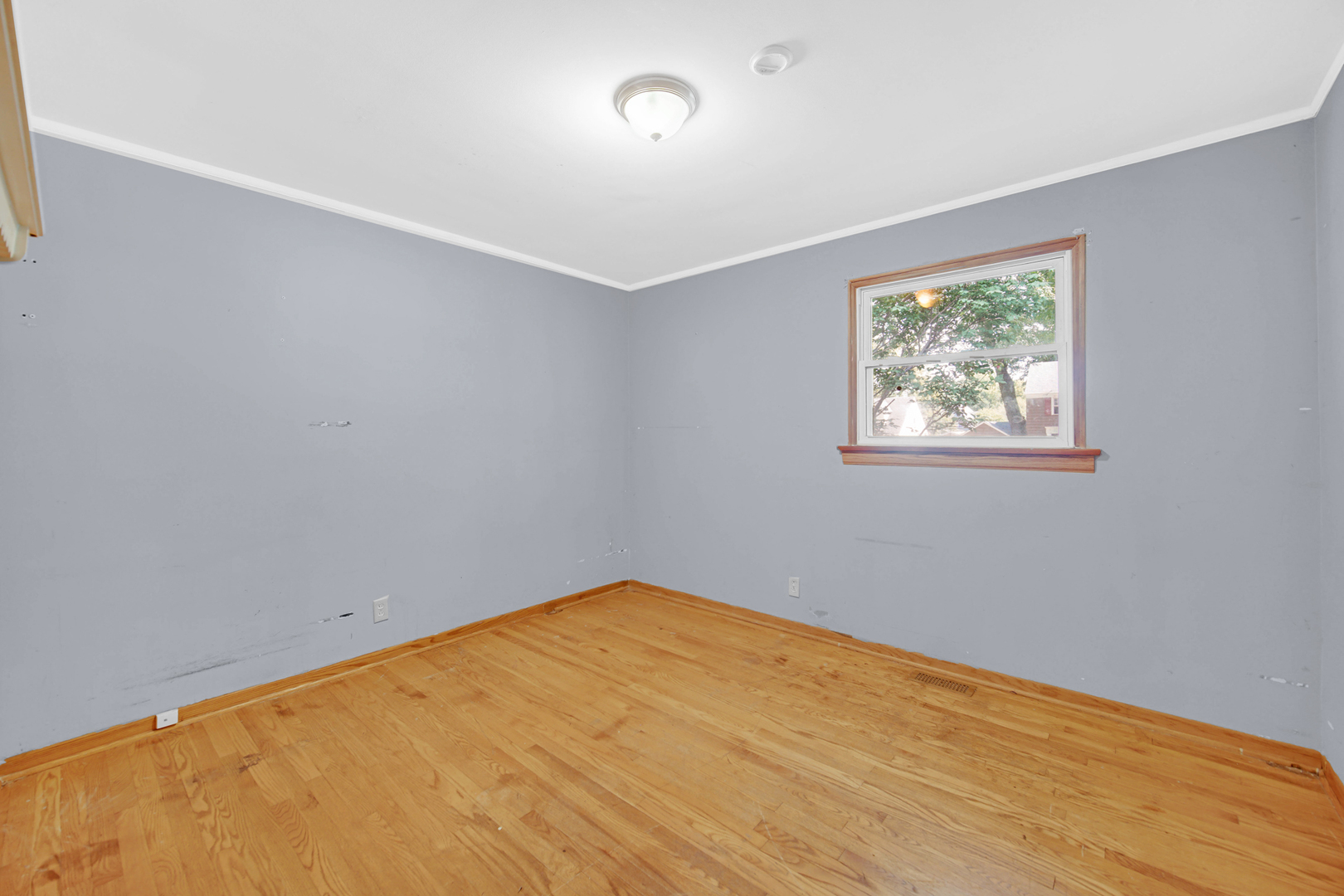 223 S Randall Road Property Photo 10