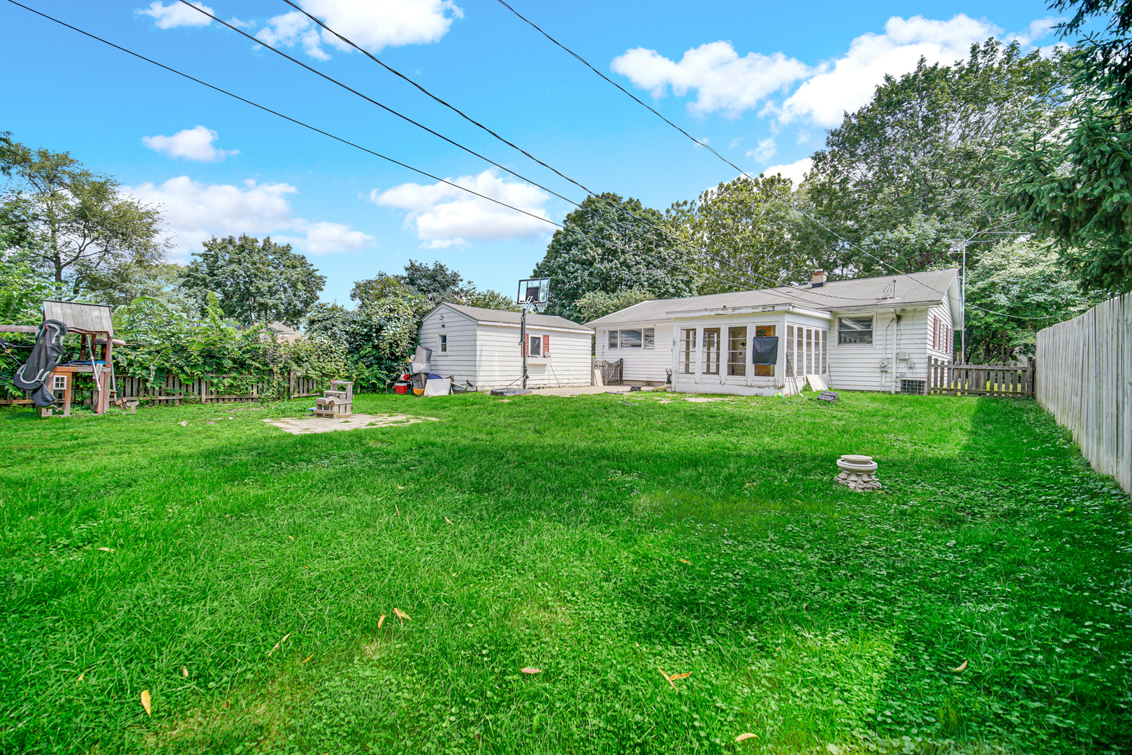 223 S Randall Road Property Photo 19