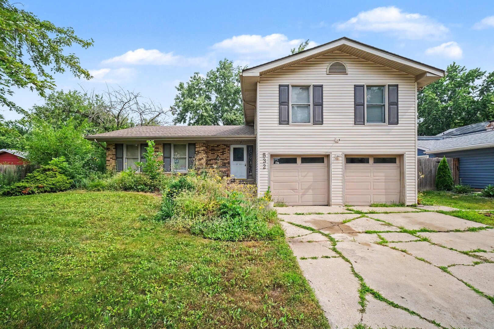 532 Carlyle Lane Property Photo 1