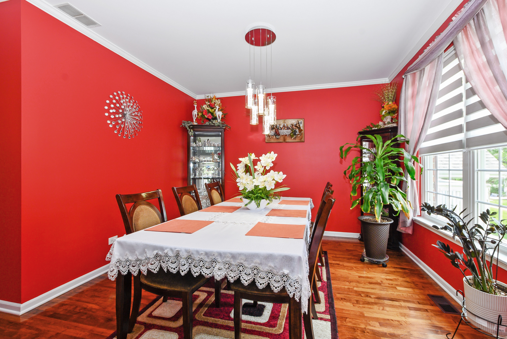 9418 Albany Court Property Photo 8