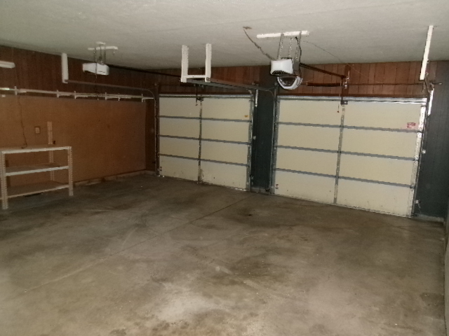 1074 N 2nd Road Property Photo 12