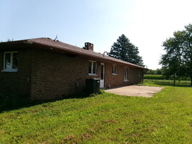 1074 N 2nd Road Property Photo 13