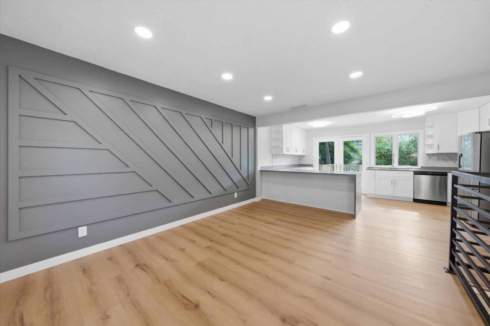 212 Kenilworth Drive Property Photo 12