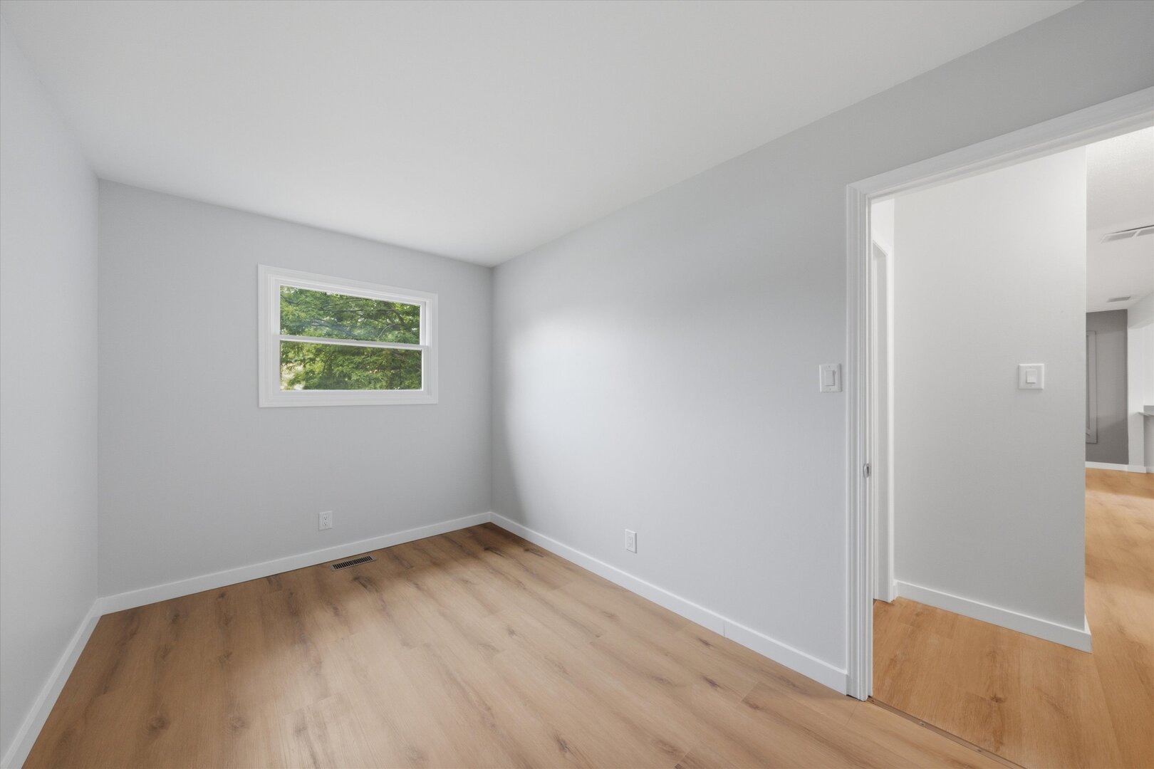 212 Kenilworth Drive Property Photo 22