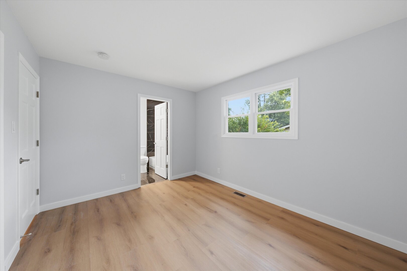 212 Kenilworth Drive Property Photo 23