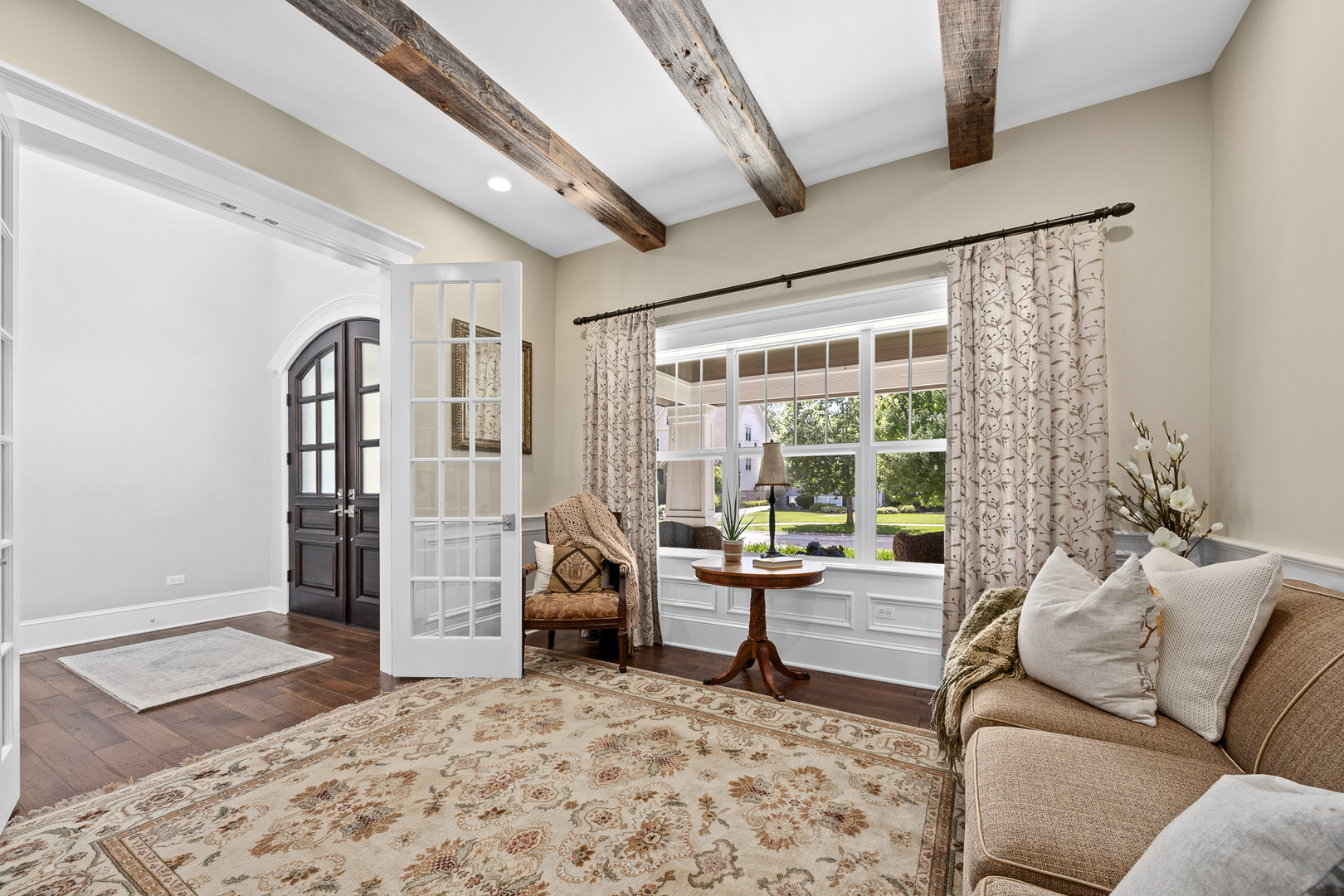 624 Wellner Road Property Photo 4