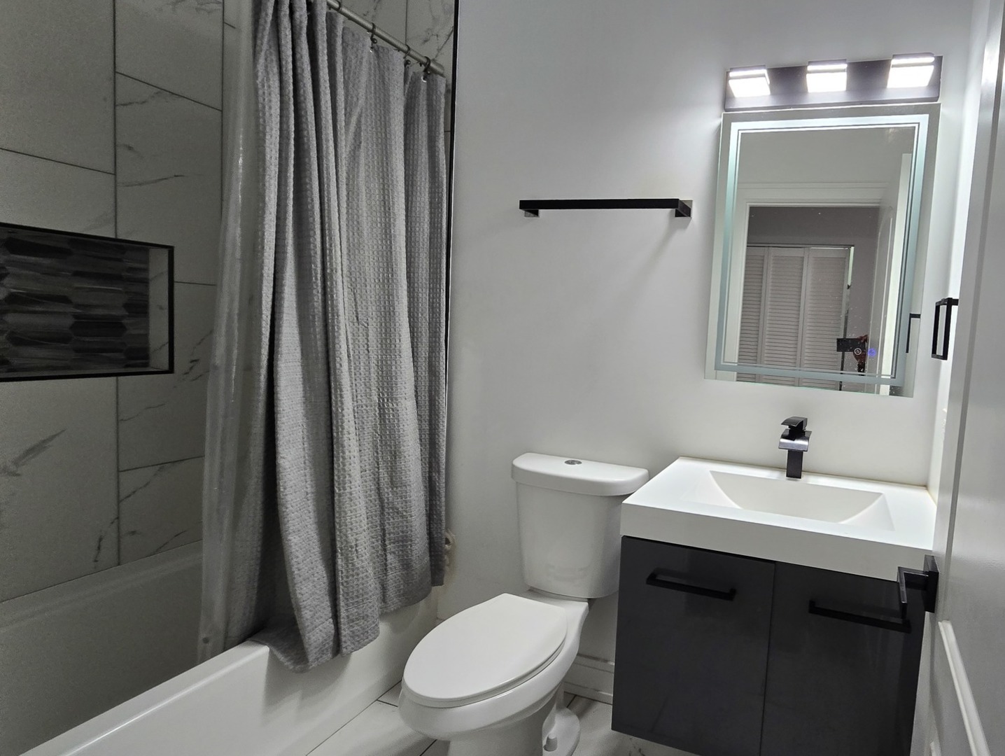 6444 S Evans Avenue 2 Property Photo 7