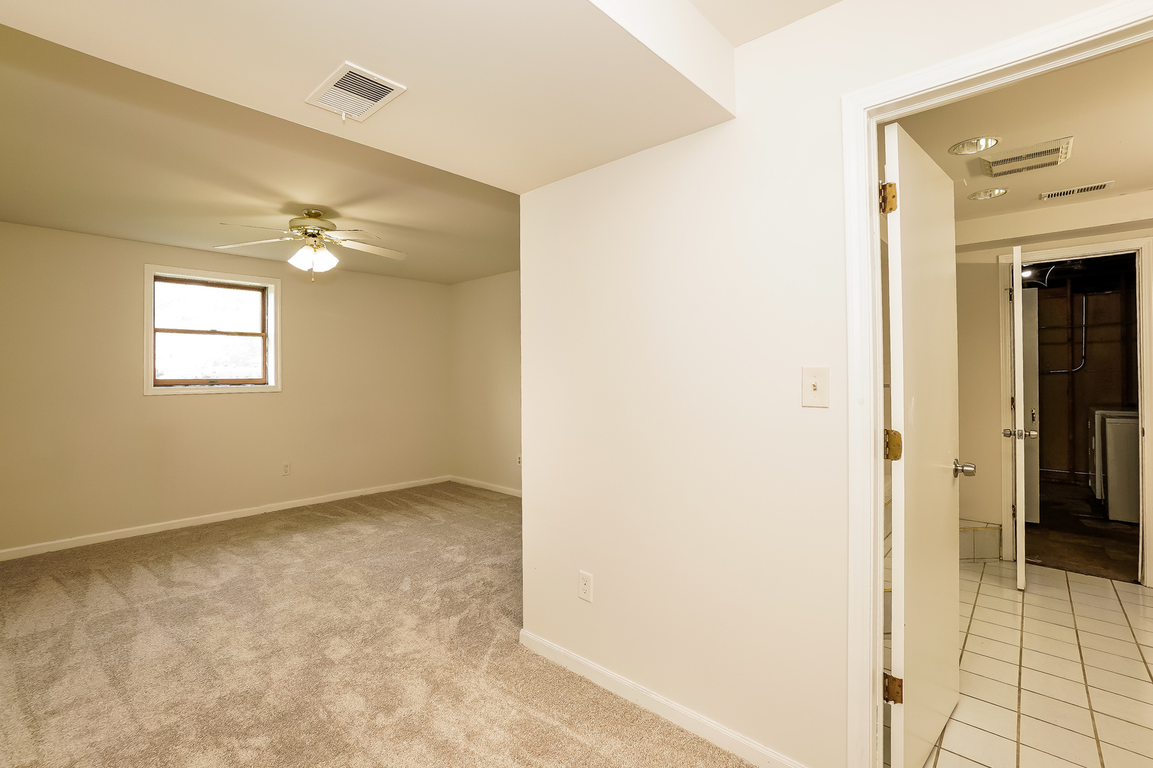 6743 Leland Avenue Property Photo 11