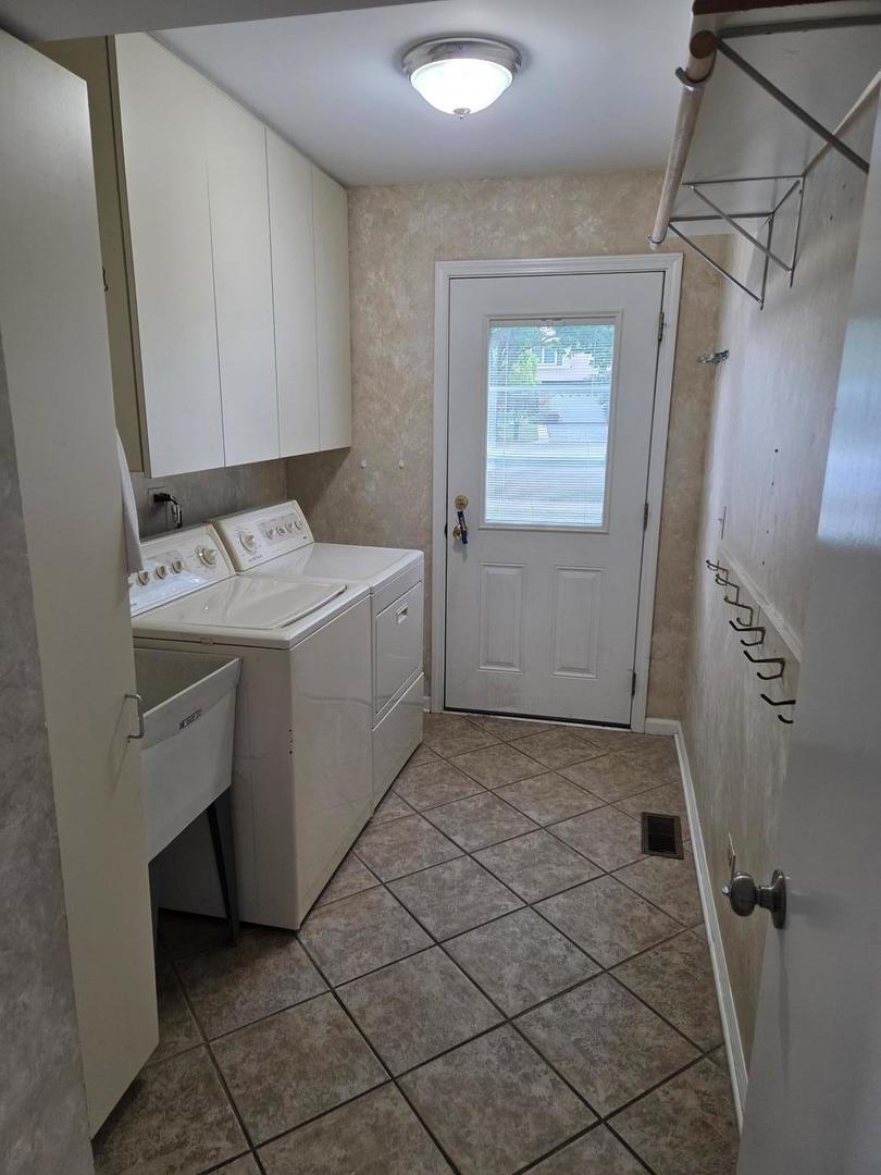 180 Farmgate Drive Property Photo 15