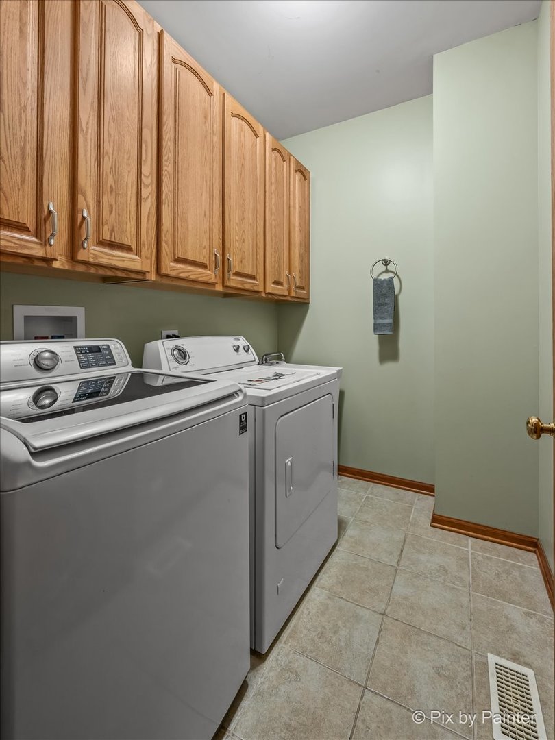 2125 Braeburn Drive A Property Photo 12