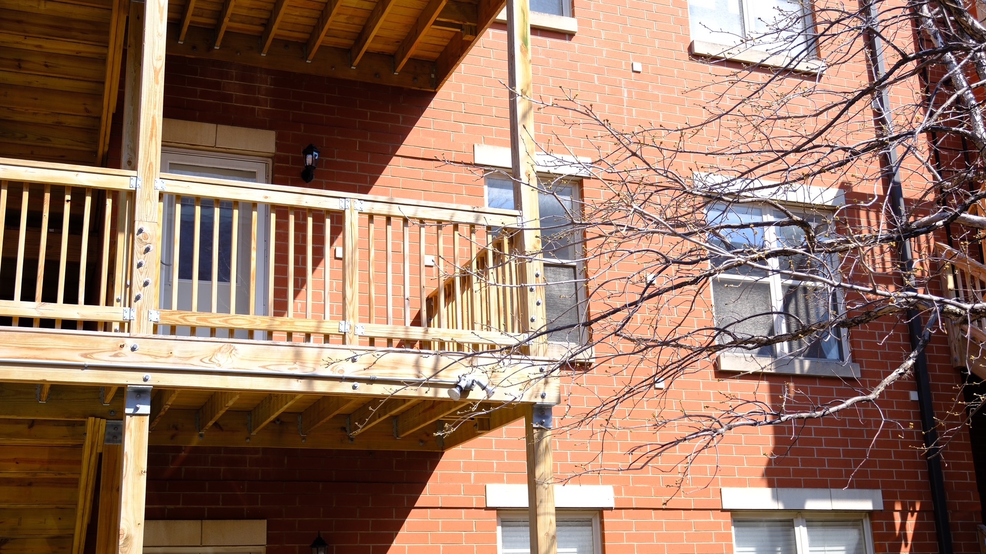 347 E 25th Place 2e Property Photo 18
