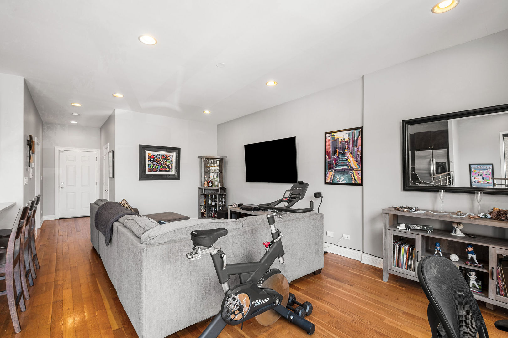 3312 W Diversey Avenue 1n Property Photo 7
