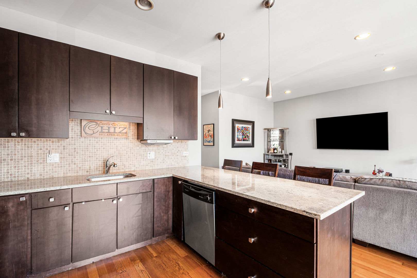 3312 W Diversey Avenue 1n Property Photo 9