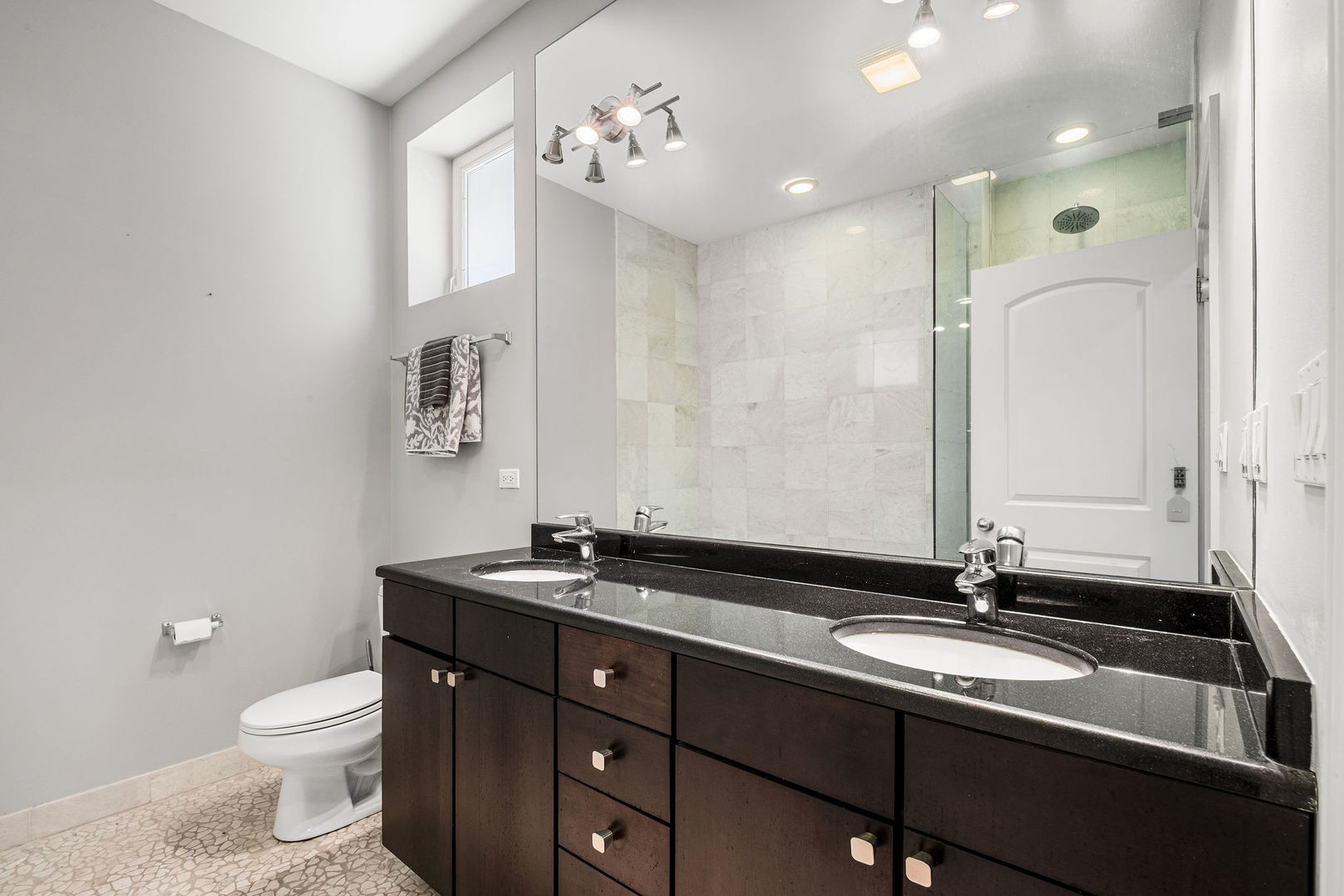 3312 W Diversey Avenue 1n Property Photo 13
