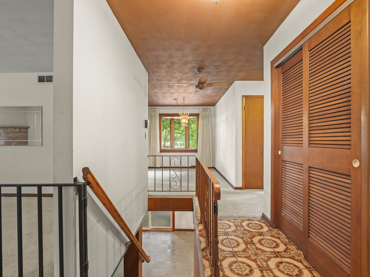 4367 Shorewood Drive Property Photo 4