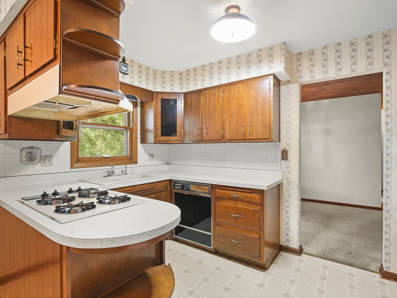 4367 Shorewood Drive Property Photo 11