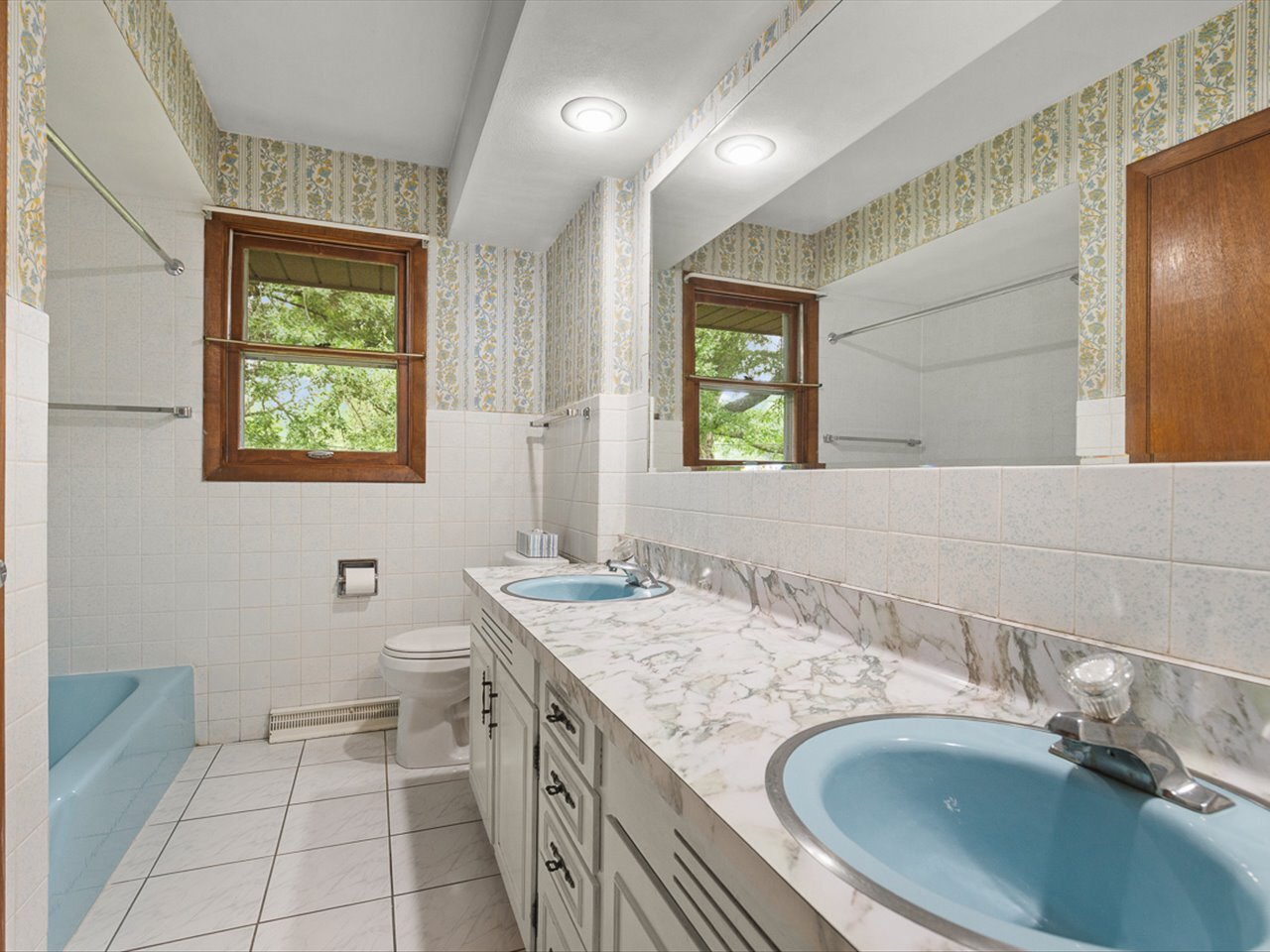4367 Shorewood Drive Property Photo 20