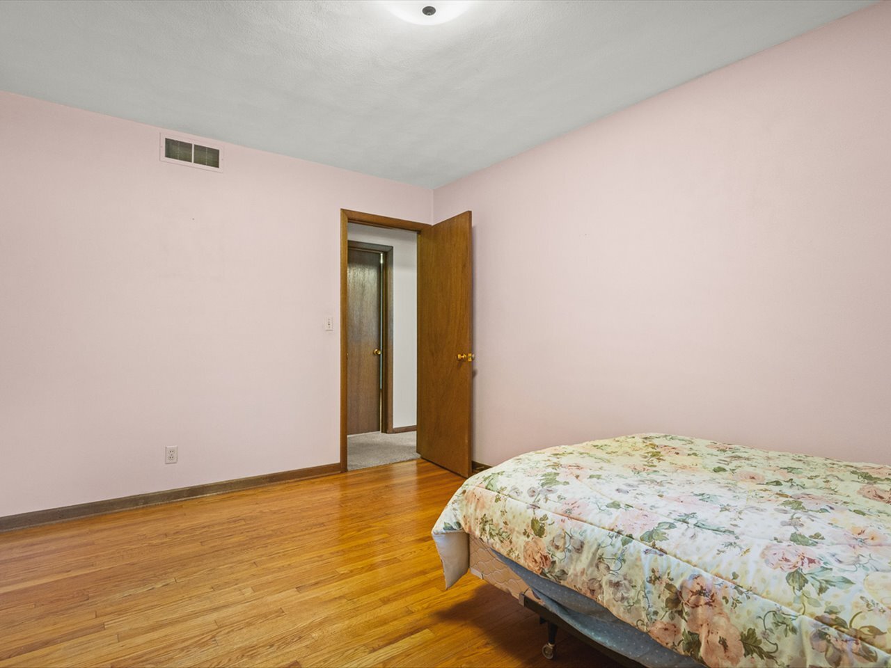 4367 Shorewood Drive Property Photo 22