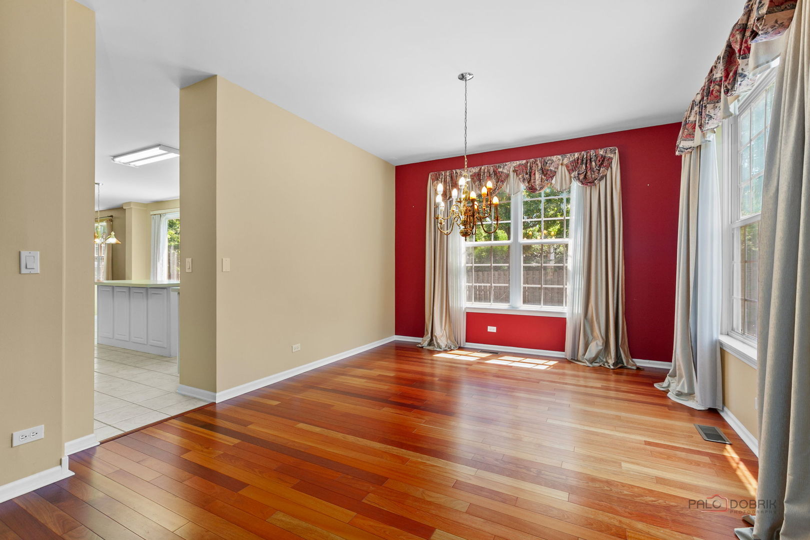 1713 Nathan Lane Property Photo 6