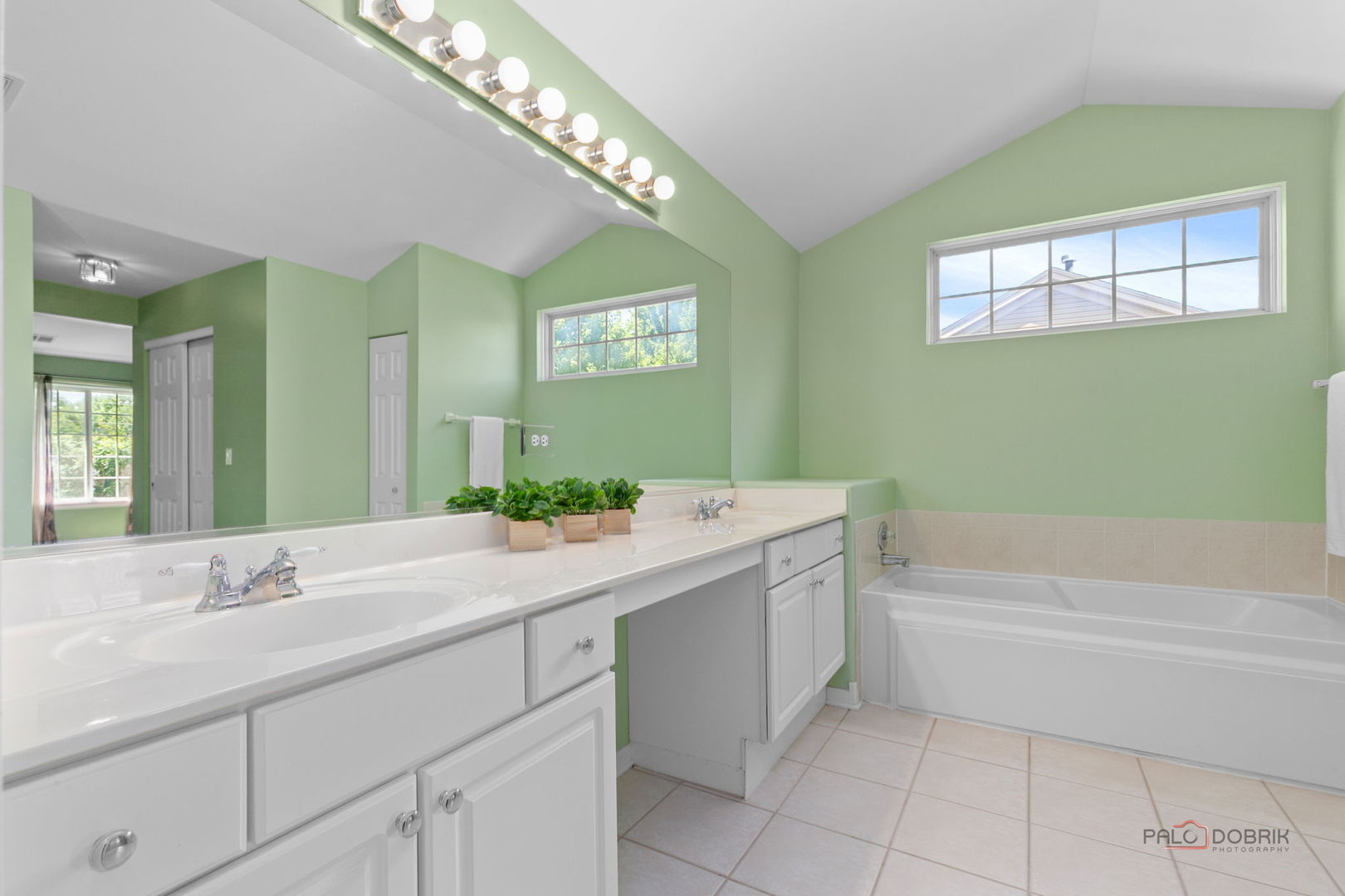 1713 Nathan Lane Property Photo 24