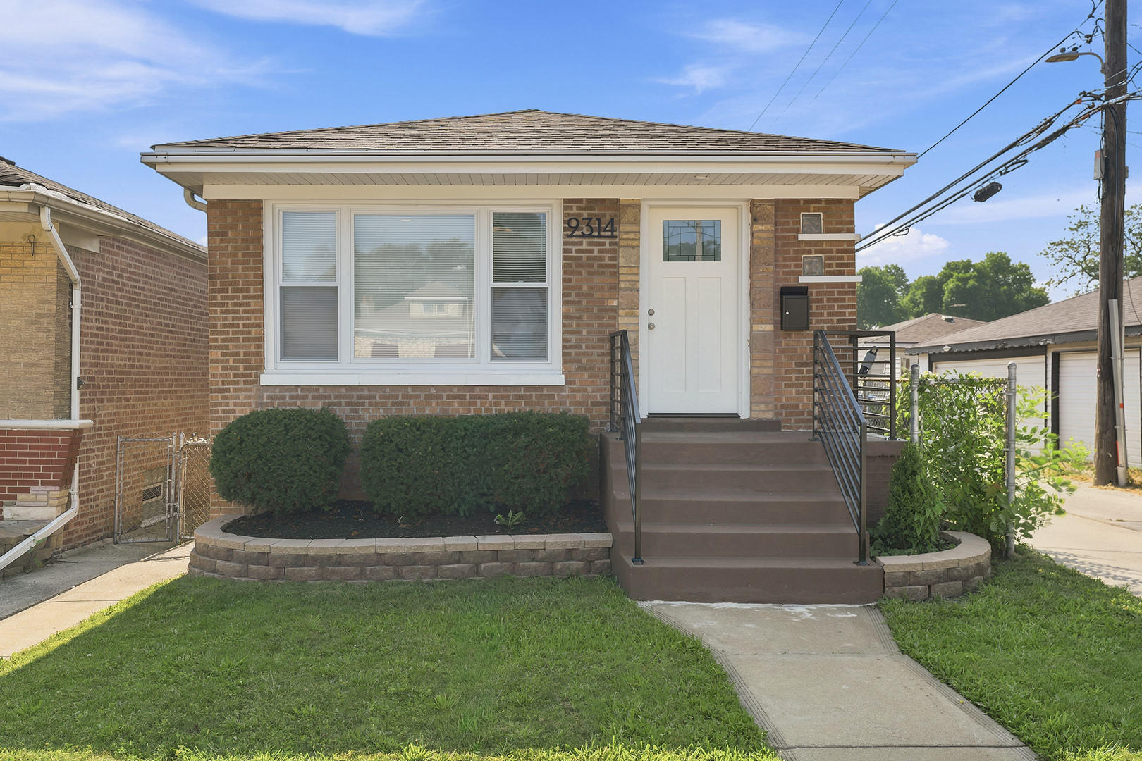 9314 S Colfax Avenue Property Photo 1