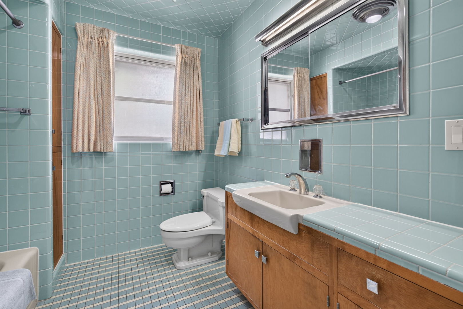 601 Marion Avenue Property Photo 32