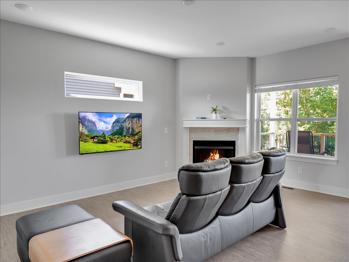 609 Anjali Court Property Photo 4