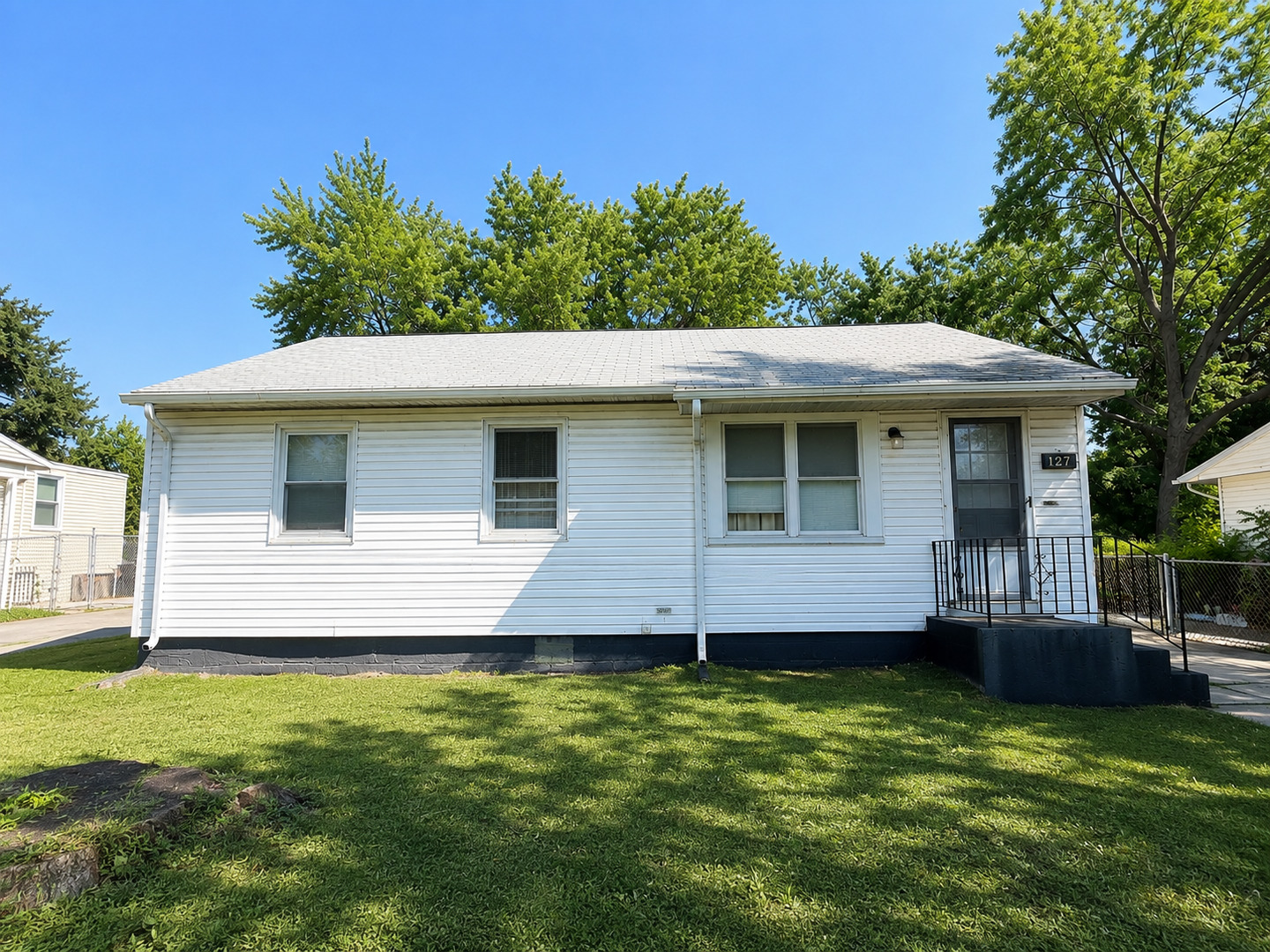427 E Birch Drive Property Photo 1