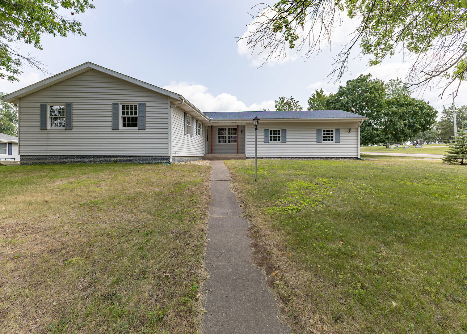 1402 Rosehill Avenue Property Photo 2