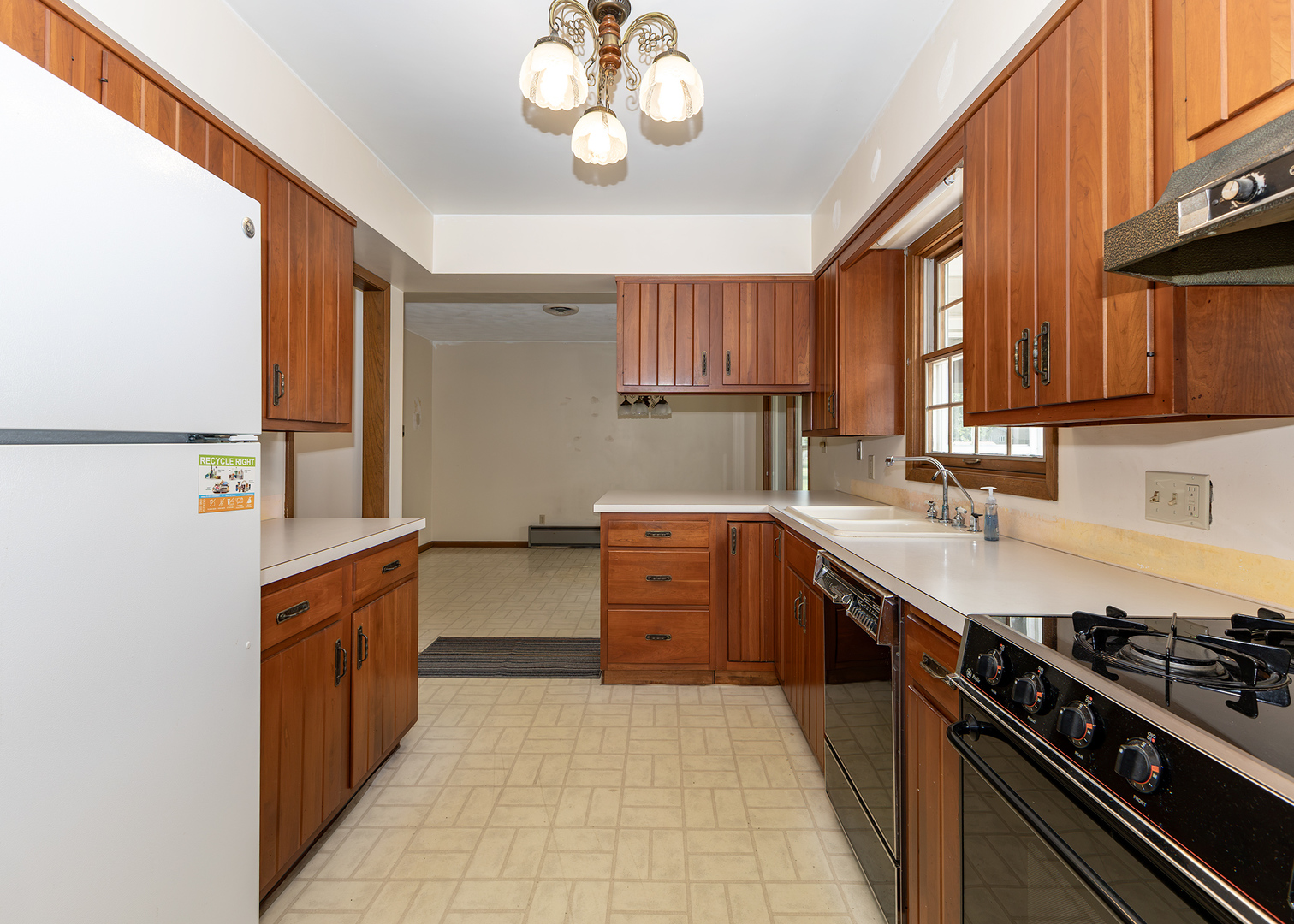 1402 Rosehill Avenue Property Photo 8