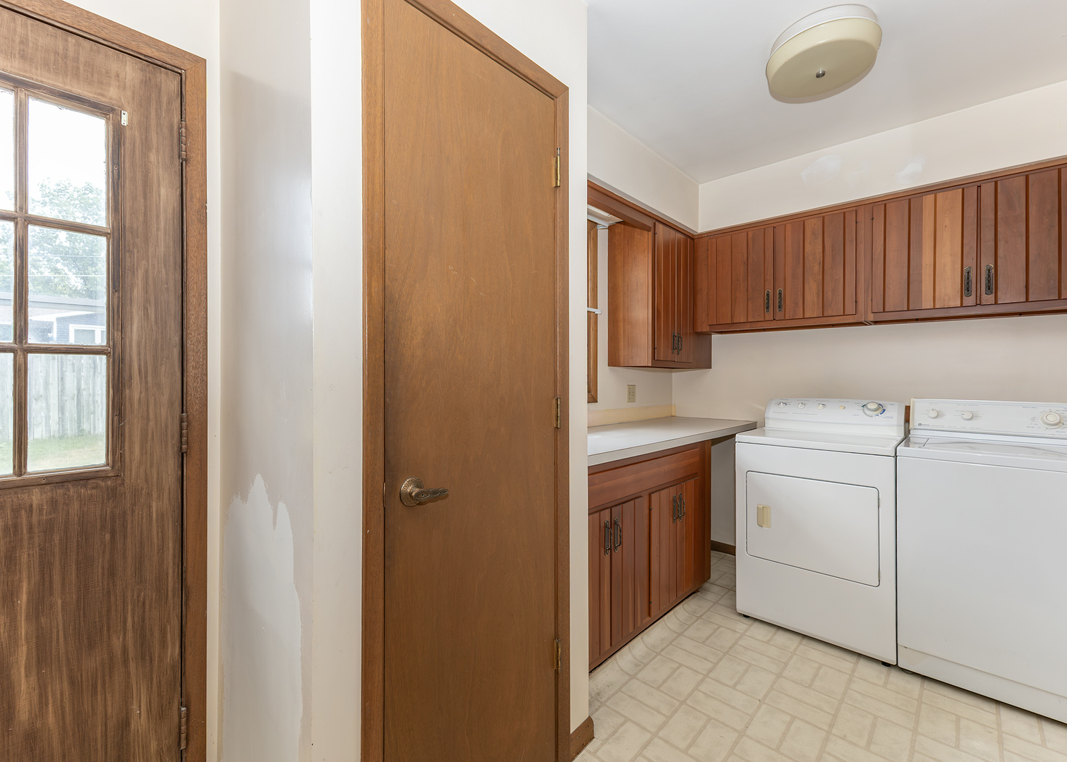 1402 Rosehill Avenue Property Photo 10
