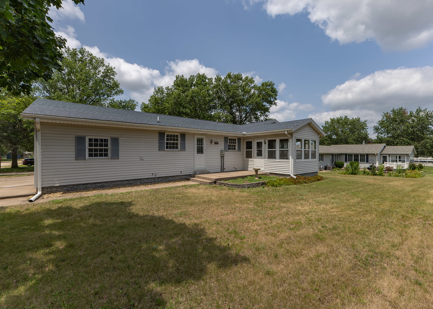 1402 Rosehill Avenue Property Photo 32