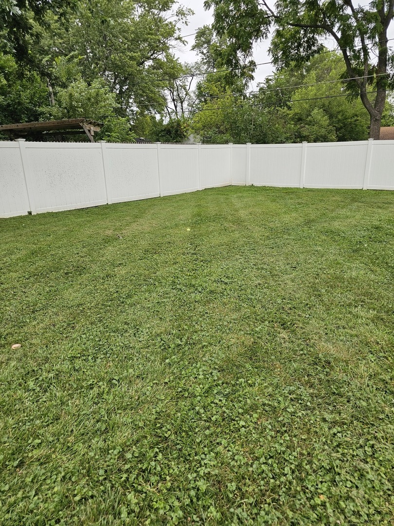 412 Suwanee Street Property Photo 9