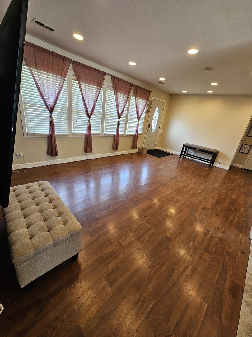 412 Suwanee Street Property Photo 12