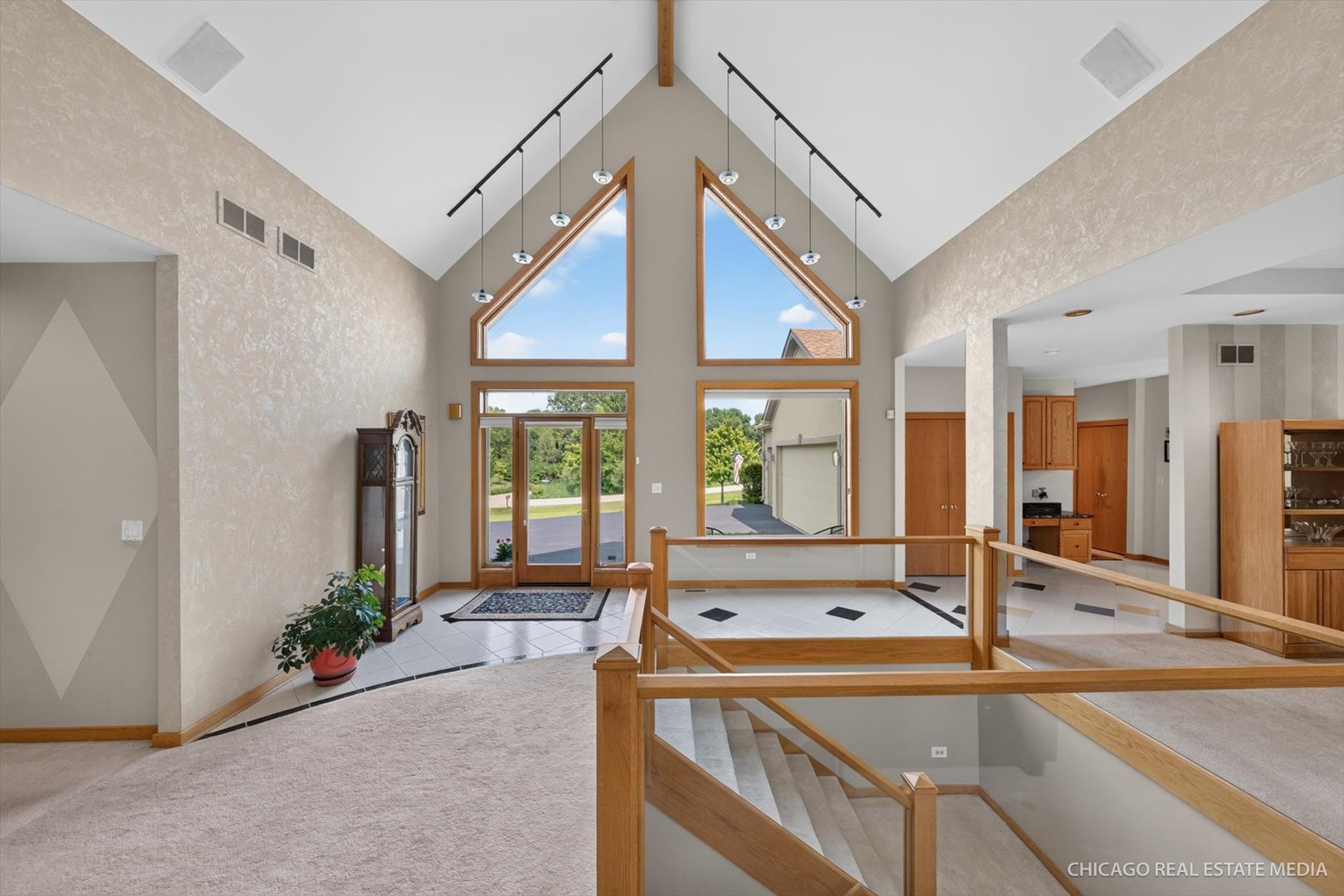 11923 Devonshire Street Property Photo 5