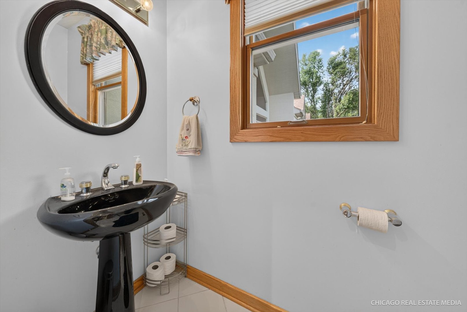 11923 Devonshire Street Property Photo 8