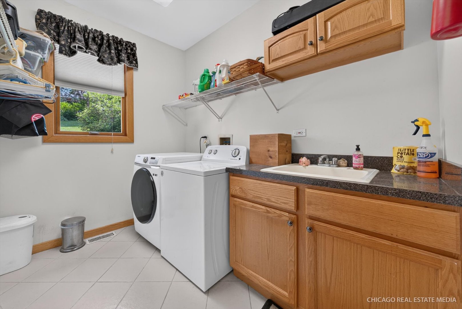 11923 Devonshire Street Property Photo 9