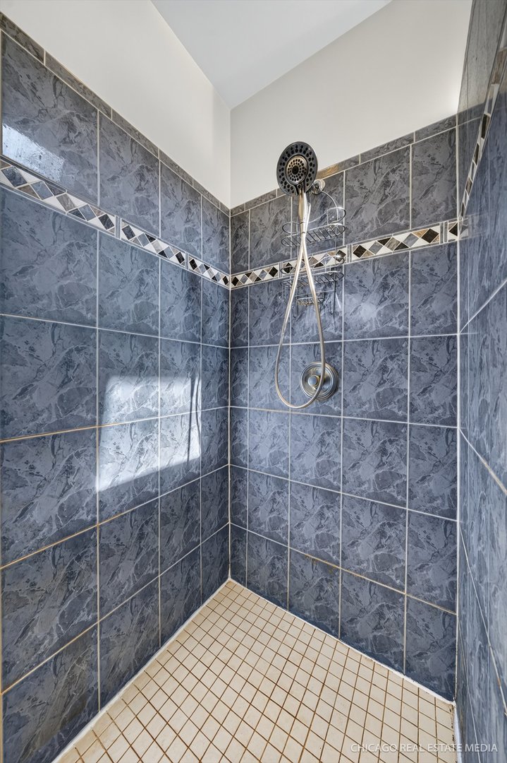 11923 Devonshire Street Property Photo 14