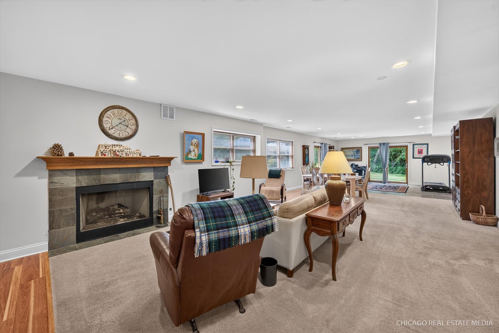 11923 Devonshire Street Property Photo 22