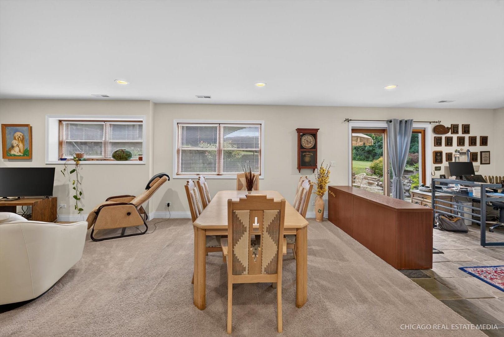 11923 Devonshire Street Property Photo 24