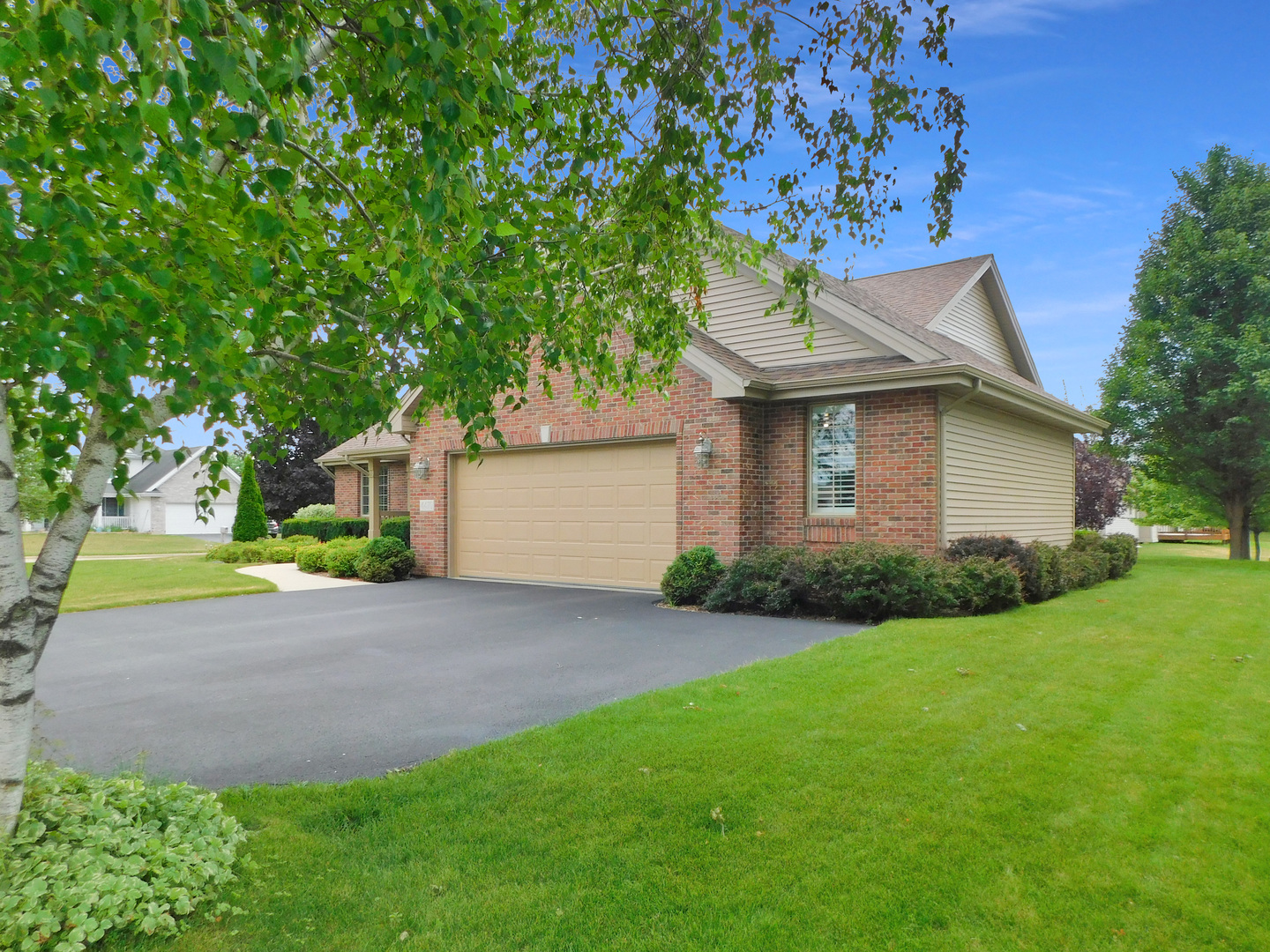 4470 Bellview Way Property Photo 3