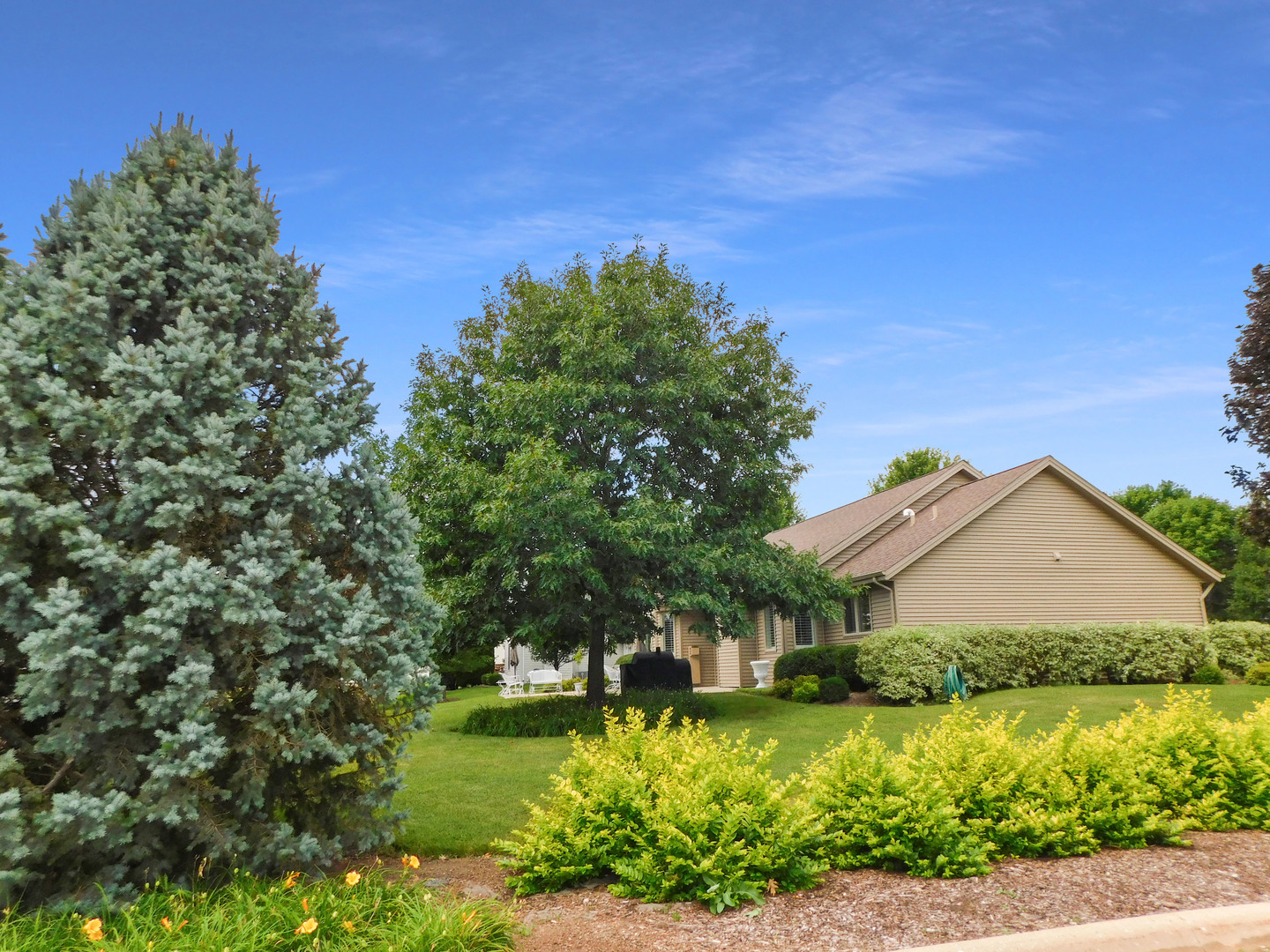 4470 Bellview Way Property Photo 10